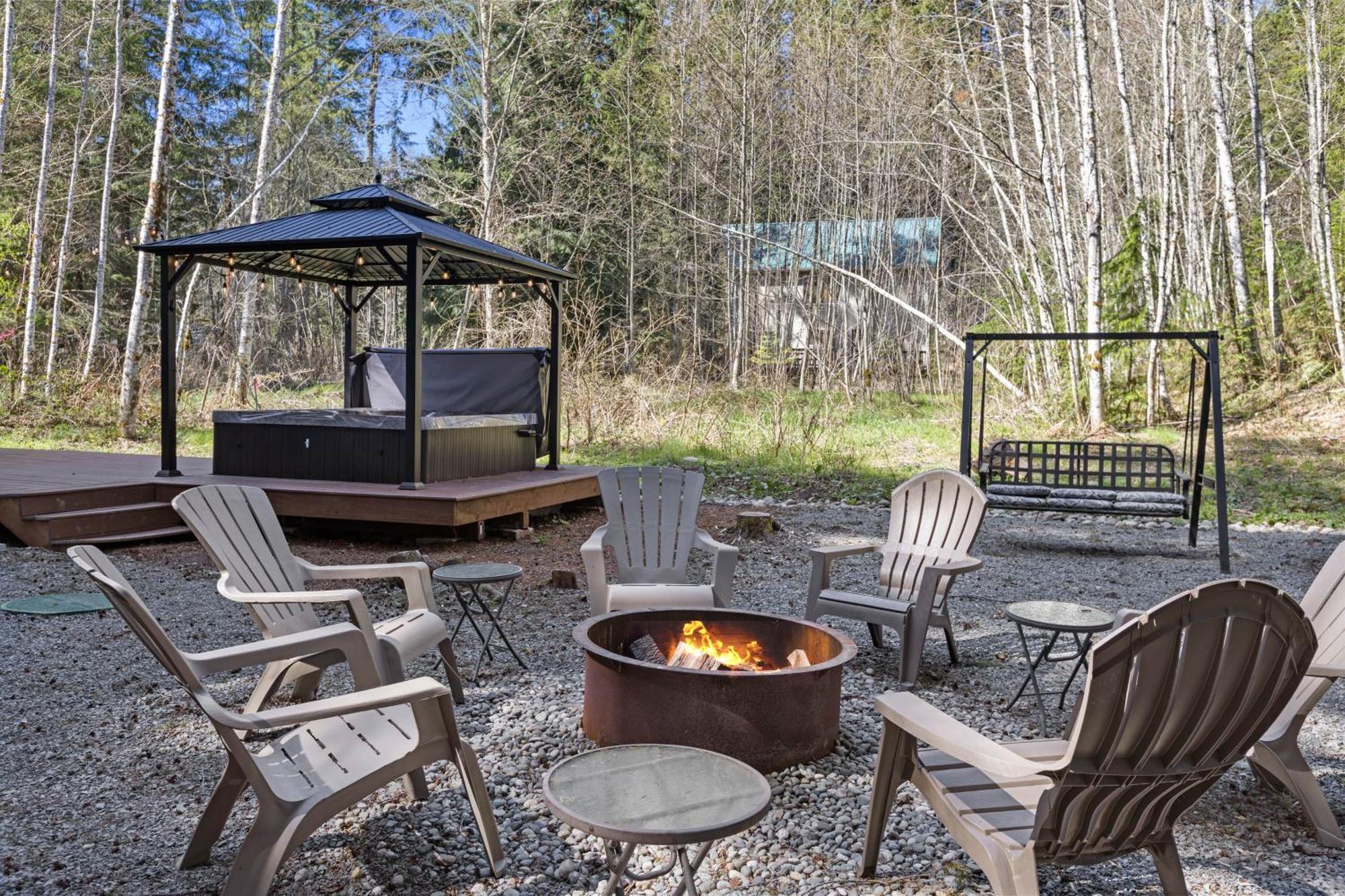 Hikers Haven With Hot Tub - Near Mt Rainier! Villa Ashford Dış mekan fotoğraf